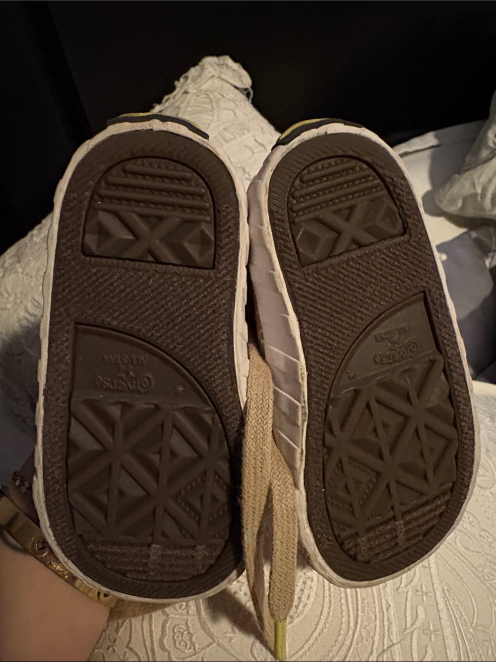 Converse - Picture 3 of 3